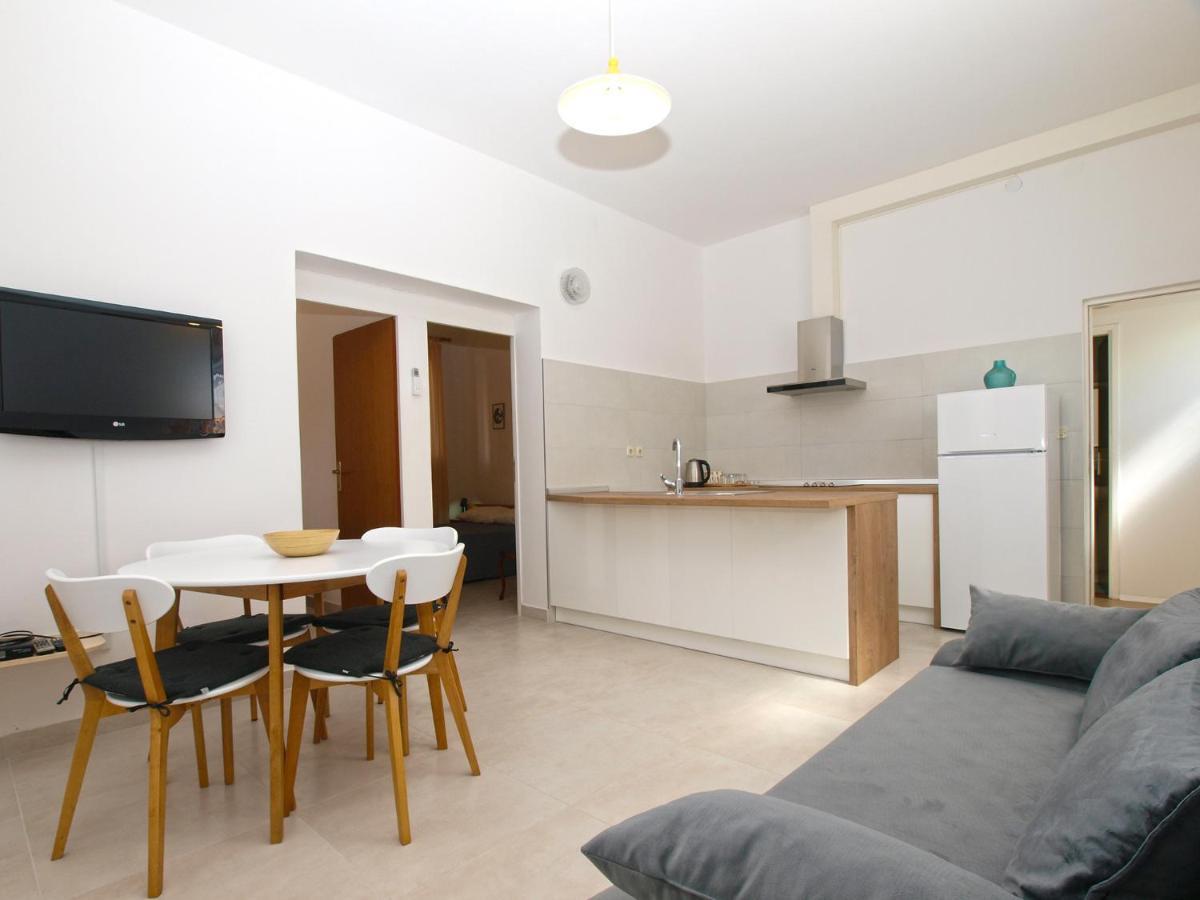 Apartemnts Guido 762 Apartman Pjescana Uvala Kültér fotó