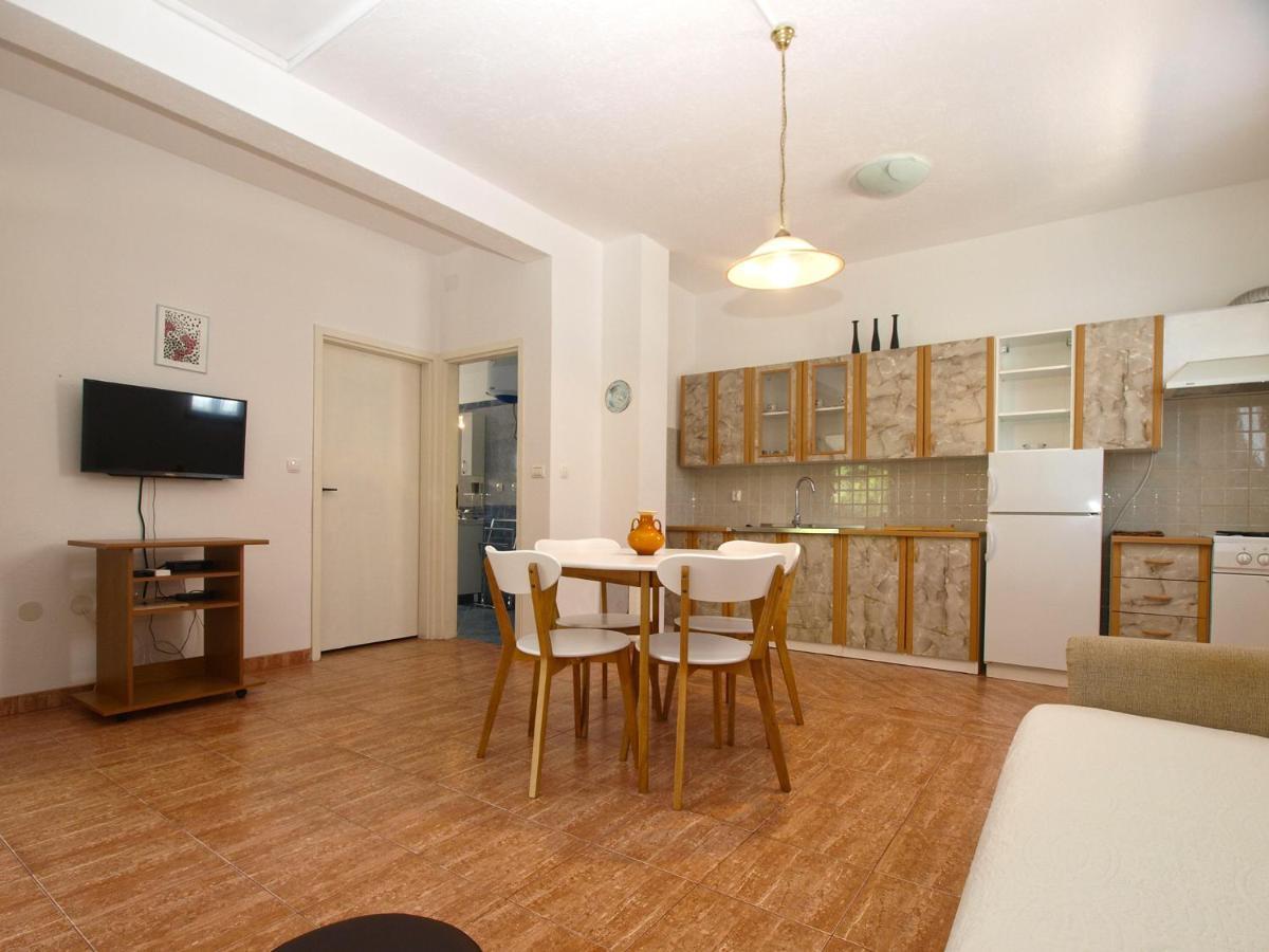 Apartemnts Guido 762 Apartman Pjescana Uvala Kültér fotó