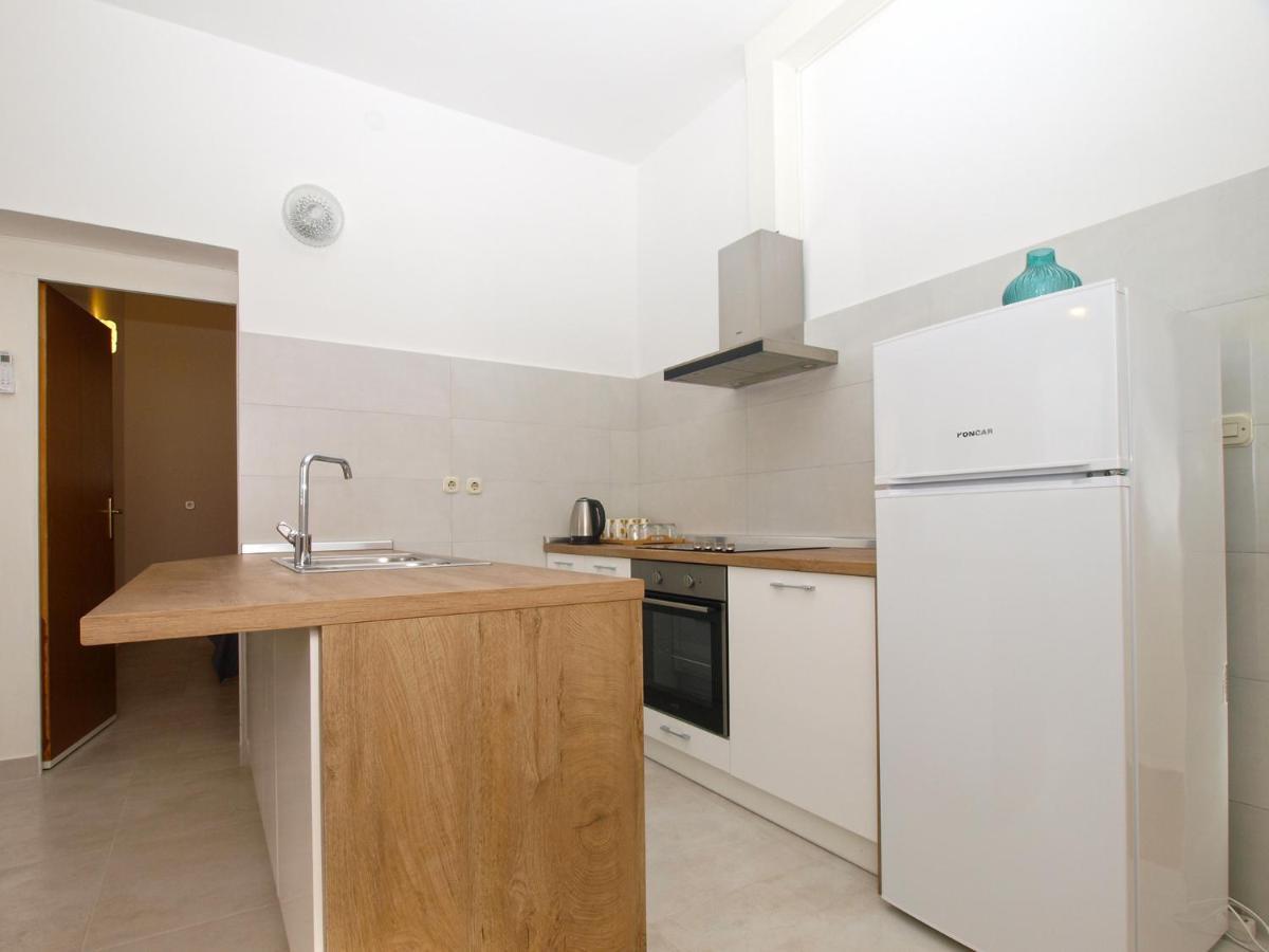 Apartemnts Guido 762 Apartman Pjescana Uvala Kültér fotó
