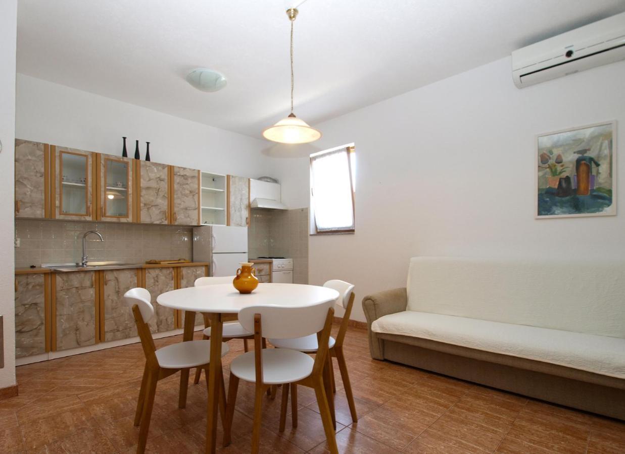 Apartemnts Guido 762 Apartman Pjescana Uvala Kültér fotó