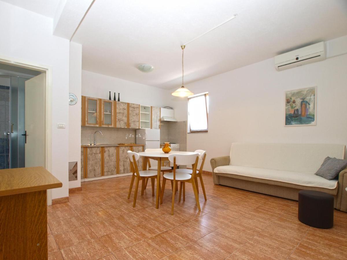 Apartemnts Guido 762 Apartman Pjescana Uvala Kültér fotó
